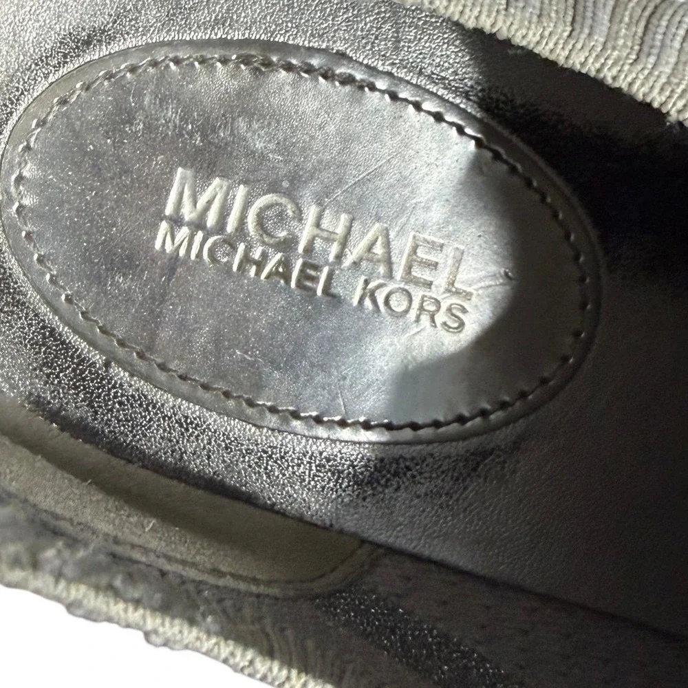 Michael Kors Billie Silver Knit Sock Sneakers Metallic Accent Lace Up‎ Size 10M